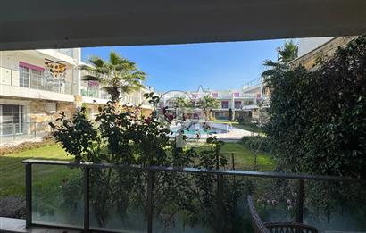 Foça Bağarası’nda Havuzlu Site İçinde 4+1 Tripleks