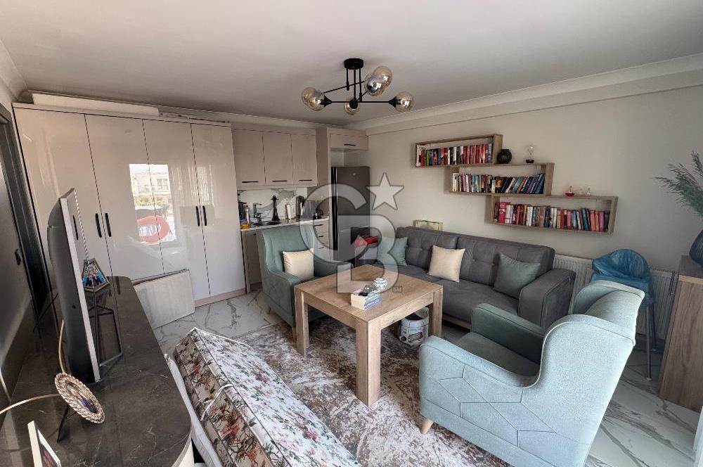 Foça Bağarası’nda Havuzlu Site İçinde 4+1 Tripleks