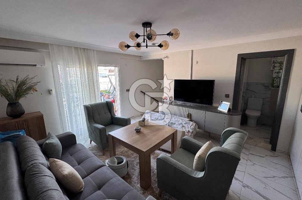 Foça Bağarası’nda Havuzlu Site İçinde 4+1 Tripleks