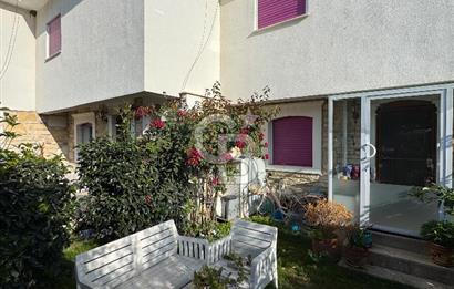 Foça Bağarası’nda Havuzlu Site İçinde 4+1 Tripleks