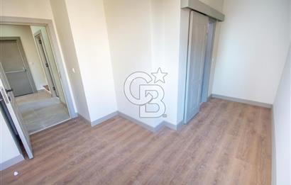 Kalamış 'ta Deniz Manzaralı Katta Tek Dubleks Daire