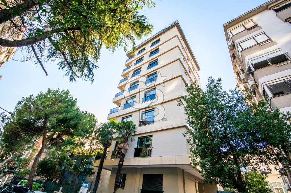 Kalamış 'ta Deniz Manzaralı Katta Tek Dubleks Daire