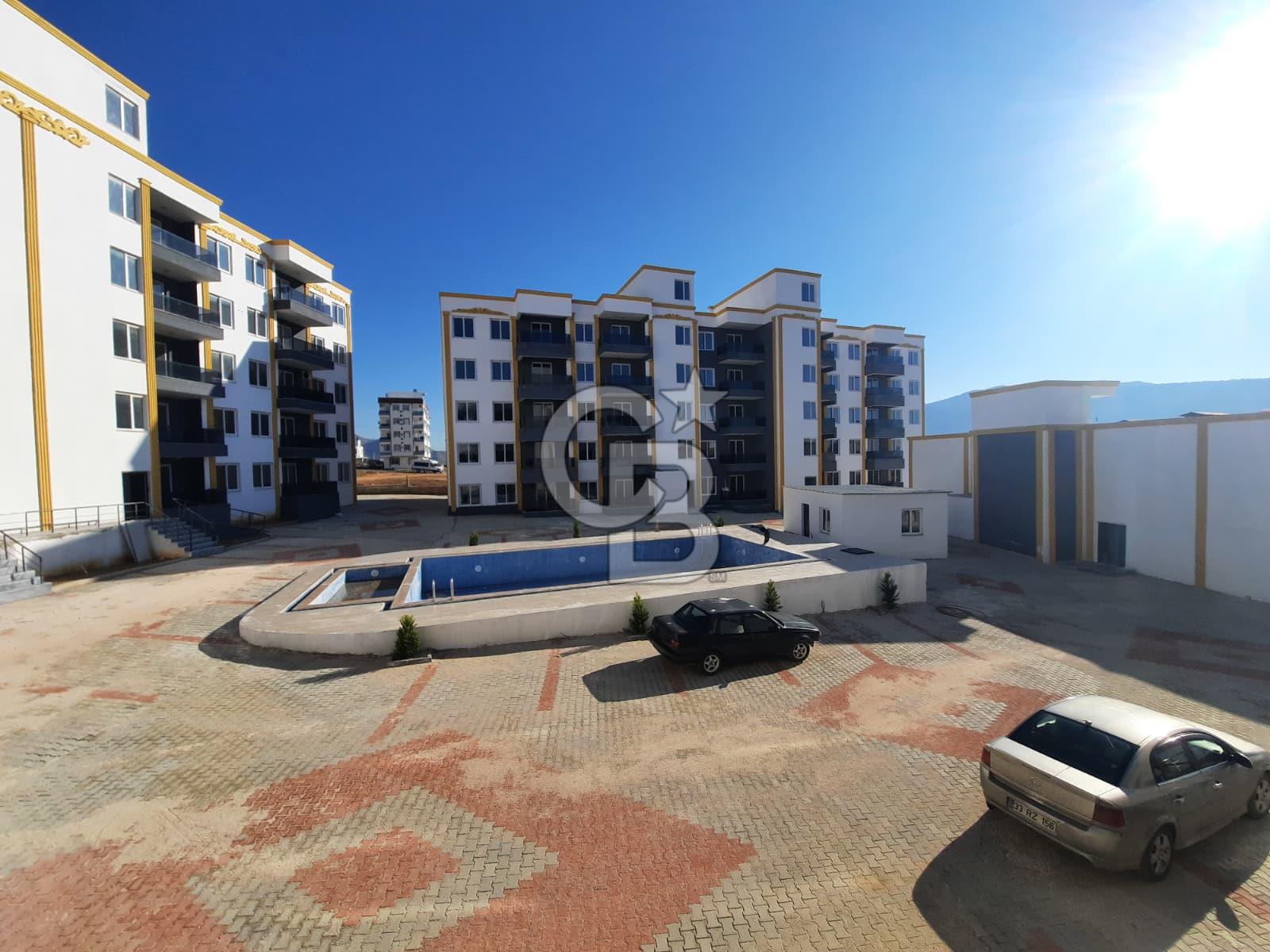 Mersin Silifke Yeşilovacık Havuzlu Site İçi Satılık Daire  