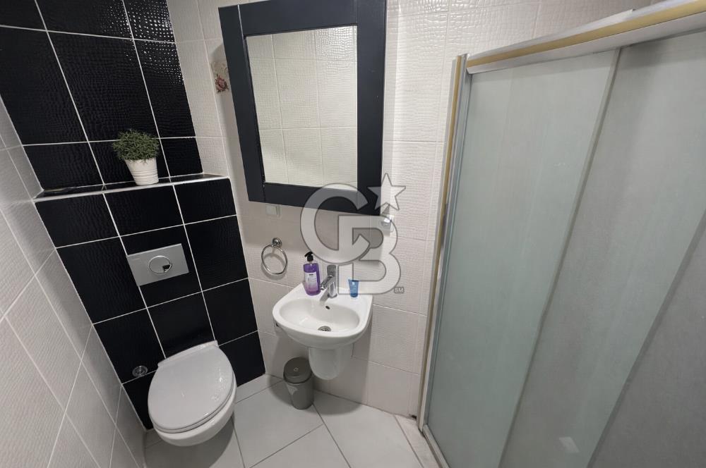 Karşıyaka Şemikler mahallesinde Satılık Merkezi Konumda, Kapalı Mutfaklı 2+1