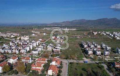 Dikilin Parlayan Bölgesi Salihler de 600 m2 İmarlı Arsa