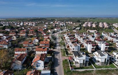 Dikilin Parlayan Bölgesi Salihler de 600 m2 İmarlı Arsa