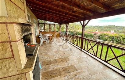 İZMİT ÇUBUKLU'DA DOĞA MANZARALI SİTE İÇİ 4+1 SATILIK VİLLA