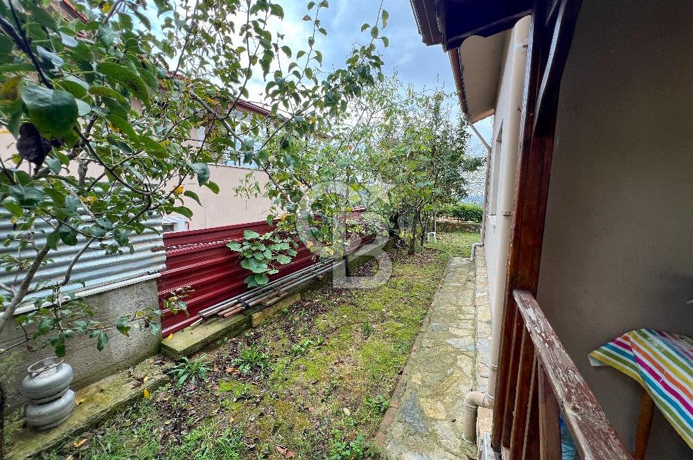 İZMİT ÇUBUKLU'DA DOĞA MANZARALI SİTE İÇİ 4+1 SATILIK VİLLA