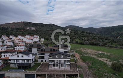 İzmirin İncisi Çandarlıda Satılık Sıfır Villa