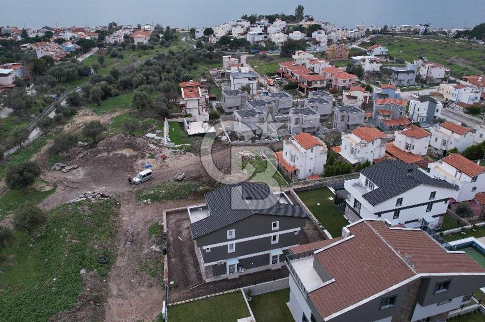 İzmirin İncisi Çandarlıda Satılık Sıfır Villa