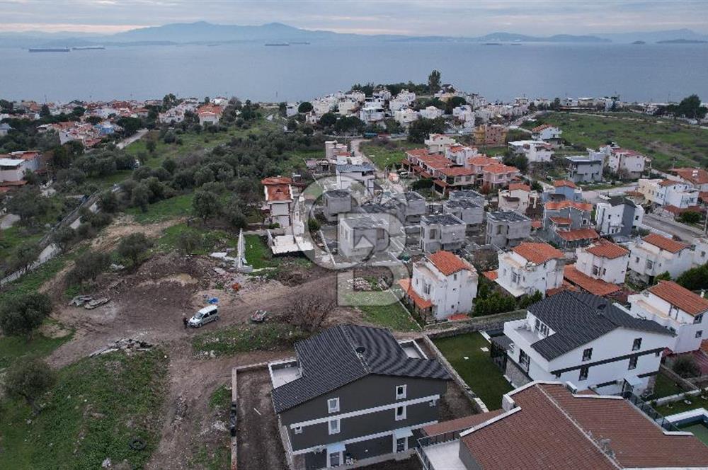 İzmirin İncisi Çandarlıda Satılık Sıfır Villa