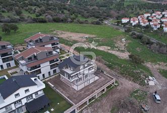 İzmirin İncisi Çandarlıda Satılık Sıfır Villa - 1 - 330235