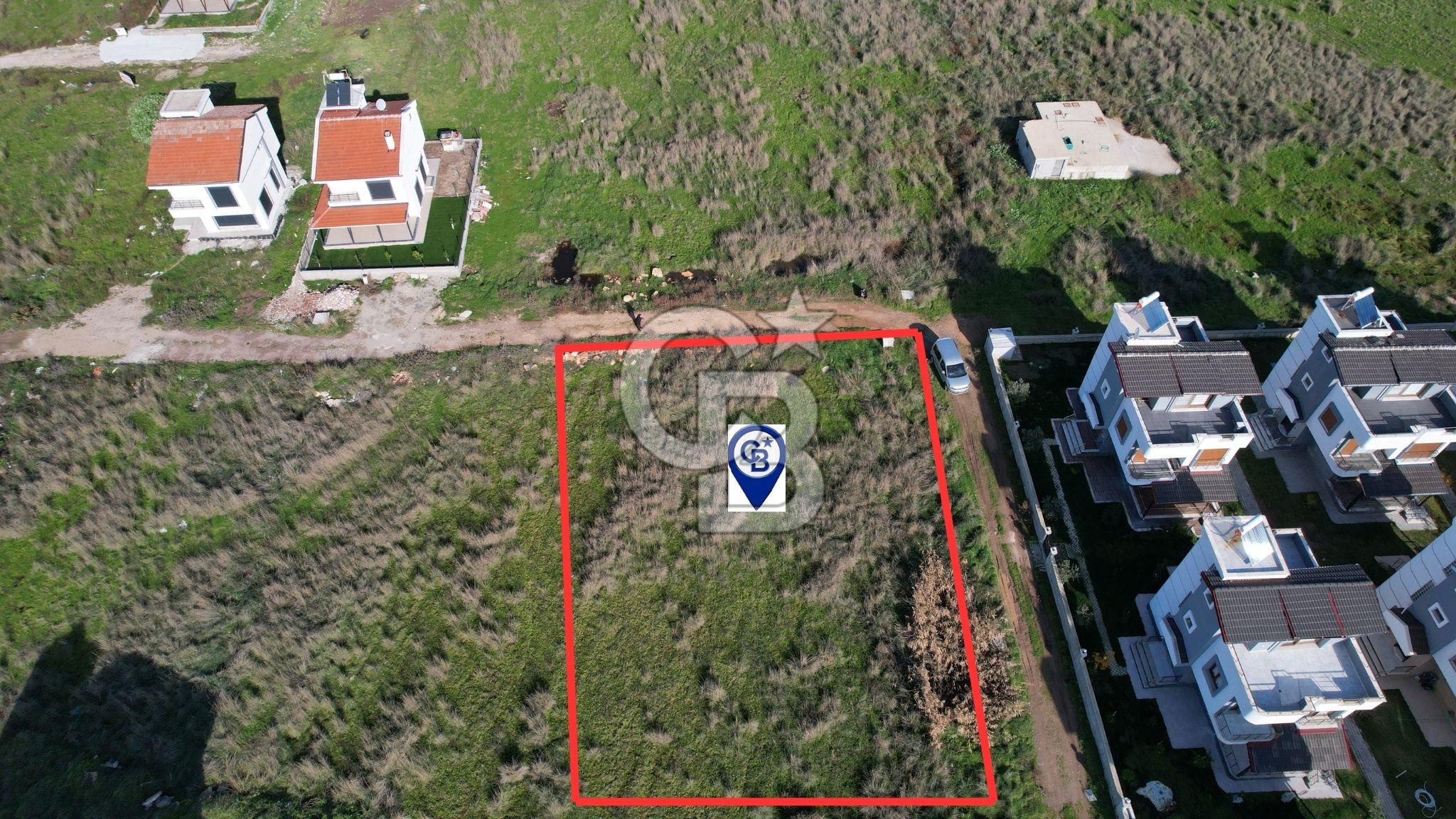 Dikilin Parlayan Bölgesi Salihler de 600 m2 İmarlı Arsa