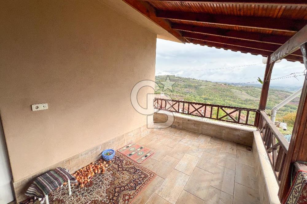 İZMİT ÇUBUKLU'DA DOĞA MANZARALI SİTE İÇİ 4+1 SATILIK VİLLA