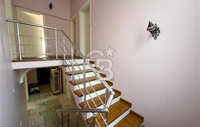 İZMİT ÇUBUKLU'DA DOĞA MANZARALI SİTE İÇİ 4+1 SATILIK VİLLA