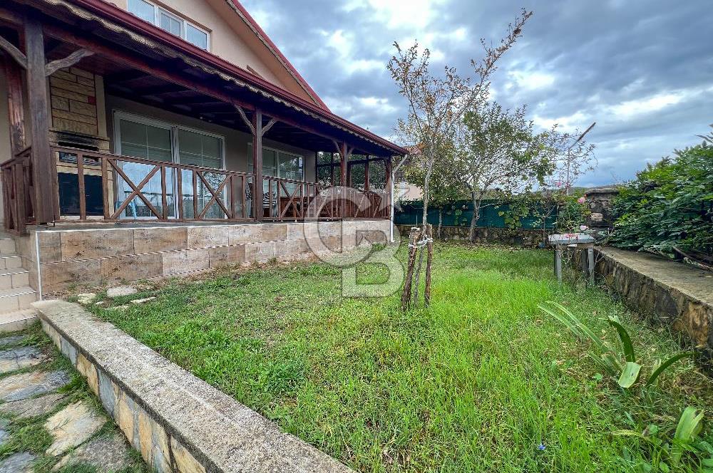 İZMİT ÇUBUKLU'DA DOĞA MANZARALI SİTE İÇİ 4+1 SATILIK VİLLA