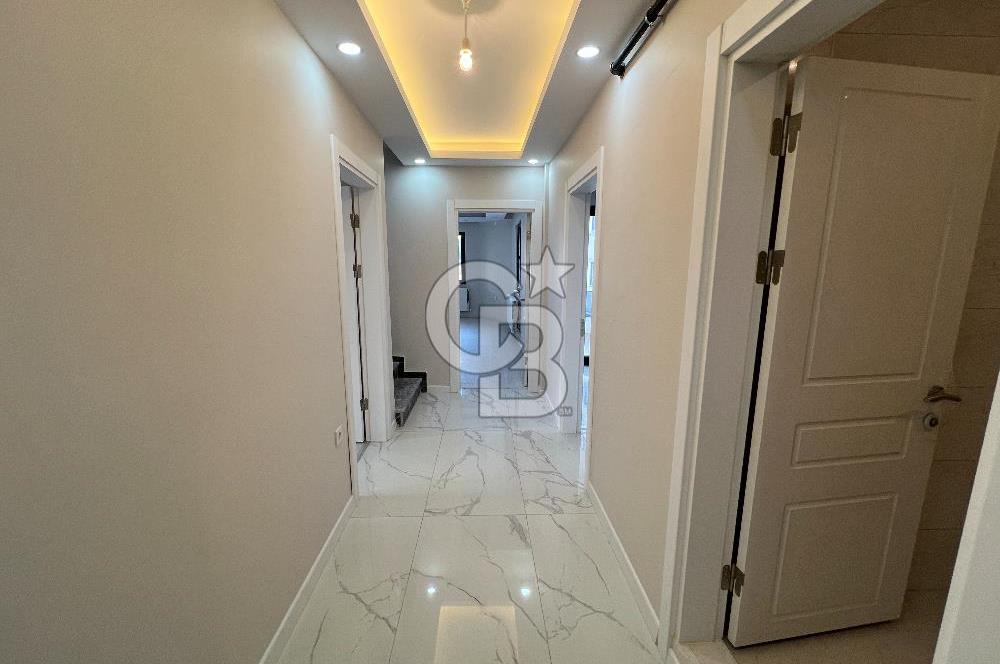 DERİNCE 60 EVLER MERKEZİ KONUMDA GENİŞ SATILIK 4+1 ÇATI DUBLEKS