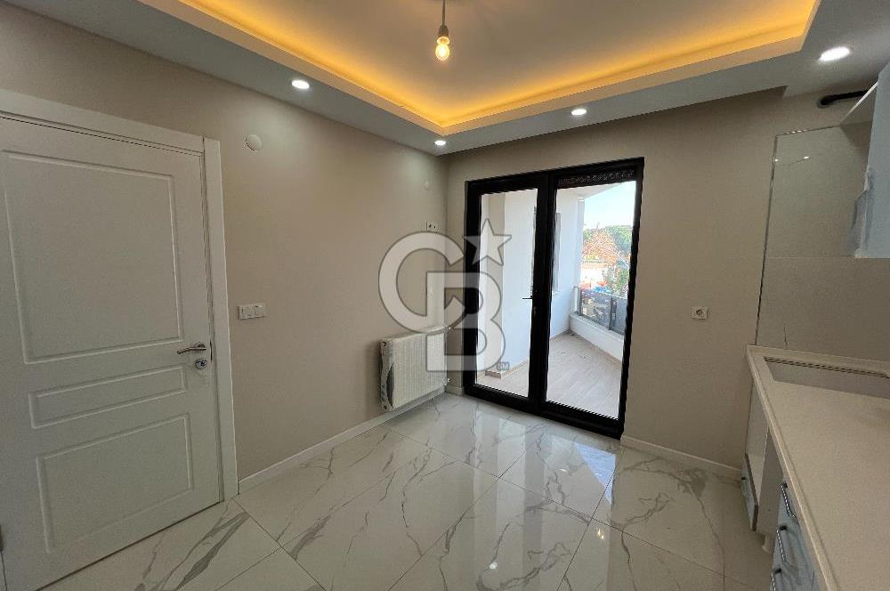 DERİNCE 60 EVLER MERKEZİ KONUMDA GENİŞ SATILIK 4+1 ÇATI DUBLEKS