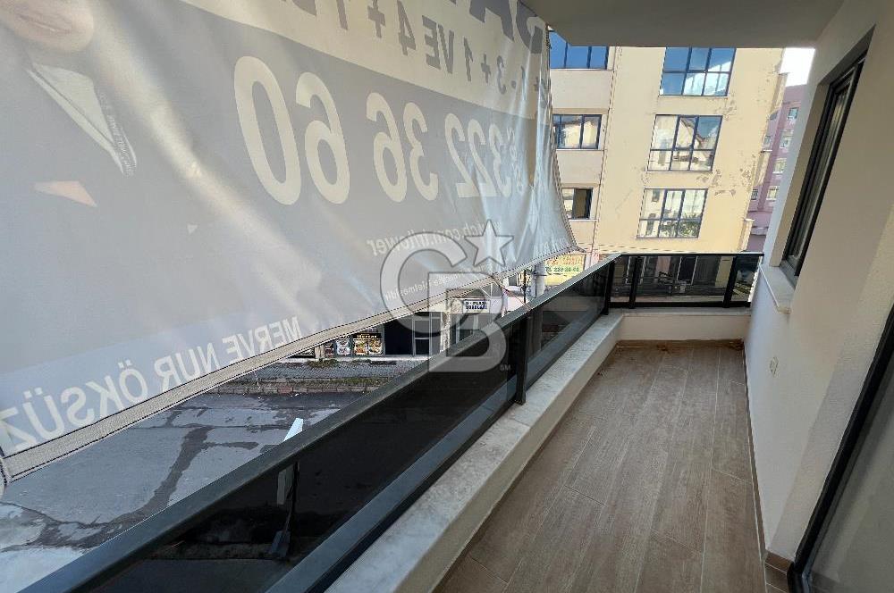 DERİNCE 60 EVLER MERKEZİ KONUMDA GENİŞ SATILIK 4+1 ÇATI DUBLEKS