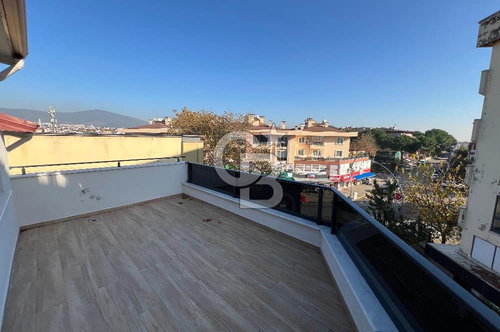 DERİNCE 60 EVLER MERKEZİ KONUMDA GENİŞ SATILIK 4+1 ÇATI DUBLEKS