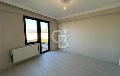 DERİNCE 60 EVLER MERKEZİ KONUMDA GENİŞ SATILIK 4+1 ÇATI DUBLEKS