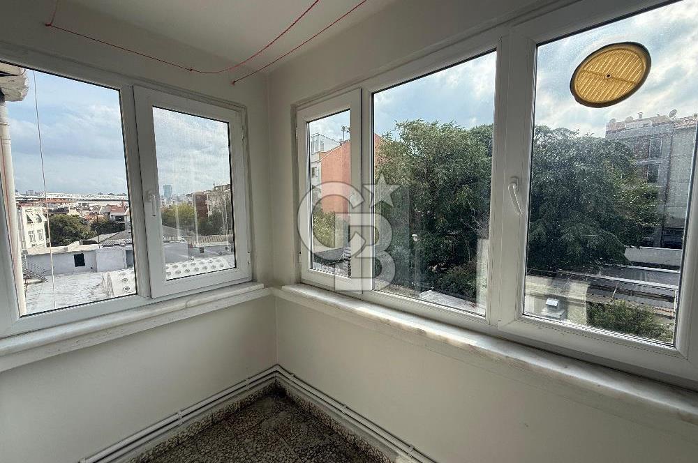 KADIKÖY KUŞDİLİ CADDESİ MEHMETÇİK VAKFI 'NDAN KİRALIK DAİRE