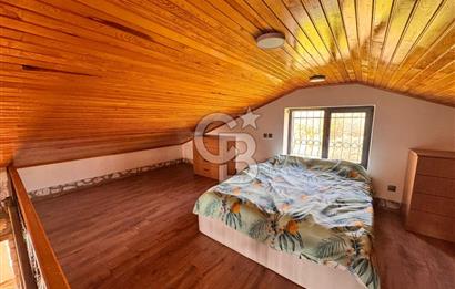 Torbalı Dağkızılca Köyünde Satılık 3069 m2 Tarla ve Taş Ev