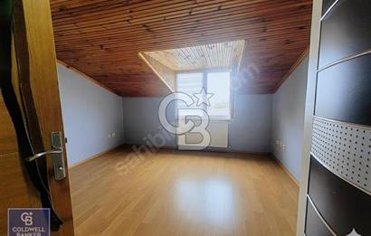 Çekmeköy Merkezde Satılık 2+1 Teraslı Dubleks Daire