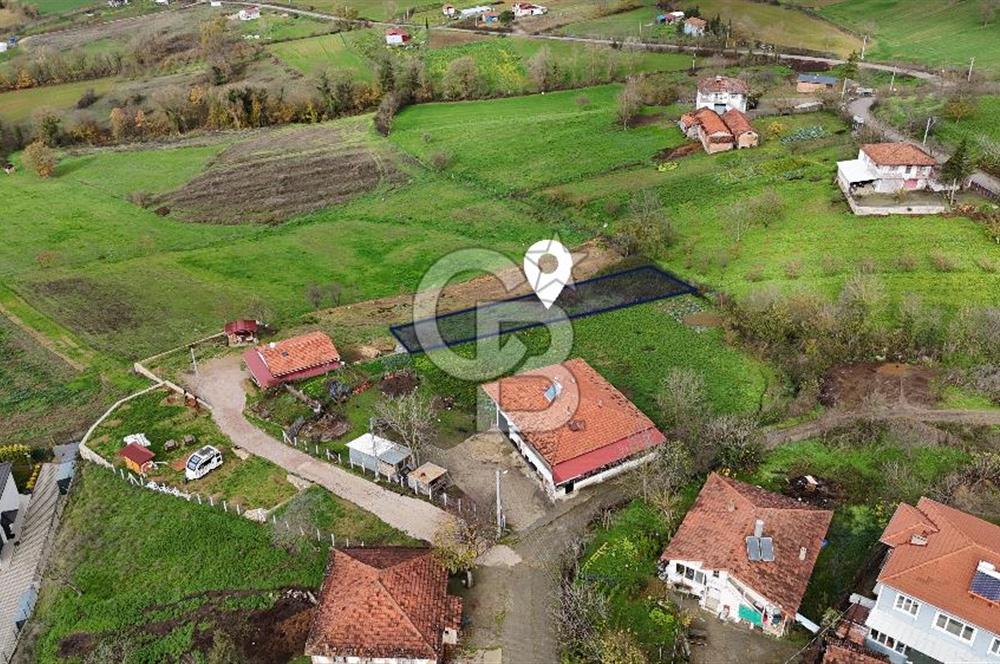 İZMİT BÖĞÜRGEN/SEFERLER KÖYÜNDE %40 İMARLI 1015 m² SATILIK ARSA