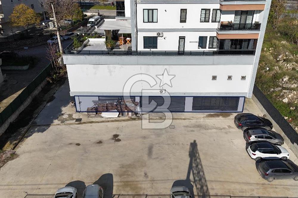 İZMİT PLAJYOLU'NDA E-5 ÜZERİ 686 M² KİRALIK DEPO/ İŞ YERİ