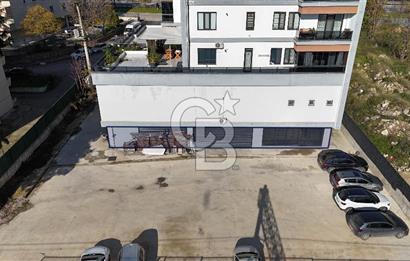 İZMİT PLAJYOLU'NDA E-5 ÜZERİ 686 M² KİRALIK DEPO/ İŞ YERİ