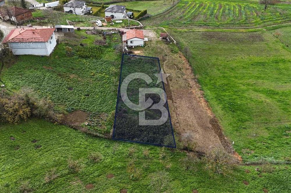 İZMİT BÖĞÜRGEN/SEFERLER KÖYÜNDE %40 İMARLI 1015 m² SATILIK ARSA