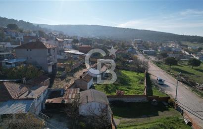İzmir Bergama Zeytindağ da Satılık 2 Ev 1000 m2 Arsa Köy içinde
