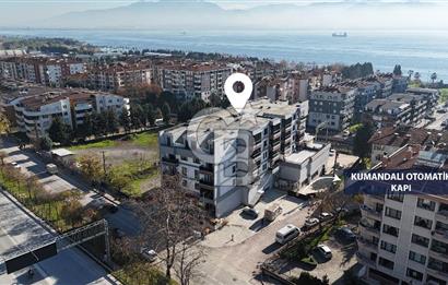 İZMİT PLAJYOLU'NDA E-5 ÜZERİ 686 M² KİRALIK DEPO/ İŞ YERİ