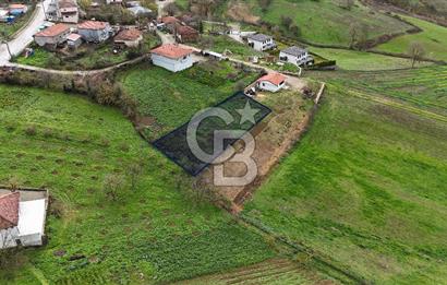 İZMİT BÖĞÜRGEN/SEFERLER KÖYÜNDE %40 İMARLI 1015 m² SATILIK ARSA