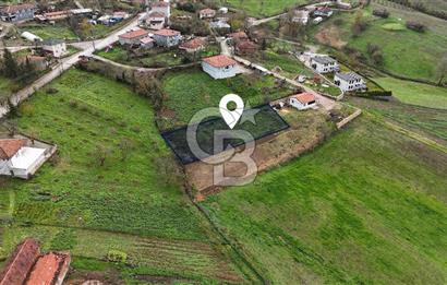 İZMİT BÖĞÜRGEN/SEFERLER KÖYÜNDE %40 İMARLI 1015 m² SATILIK ARSA