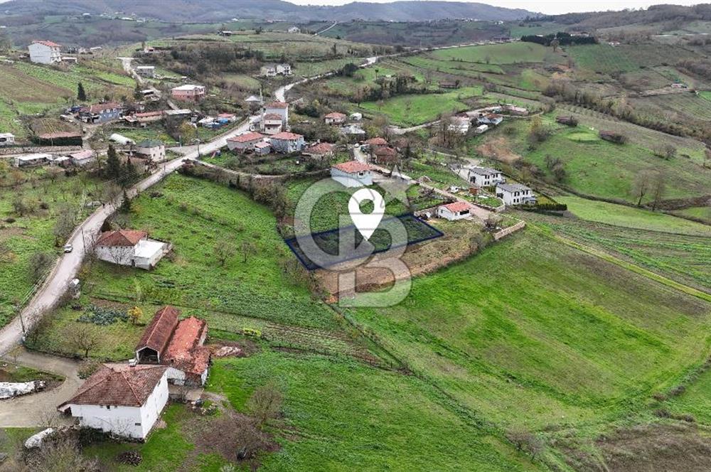 İZMİT BÖĞÜRGEN/SEFERLER KÖYÜNDE %40 İMARLI 1015 m² SATILIK ARSA