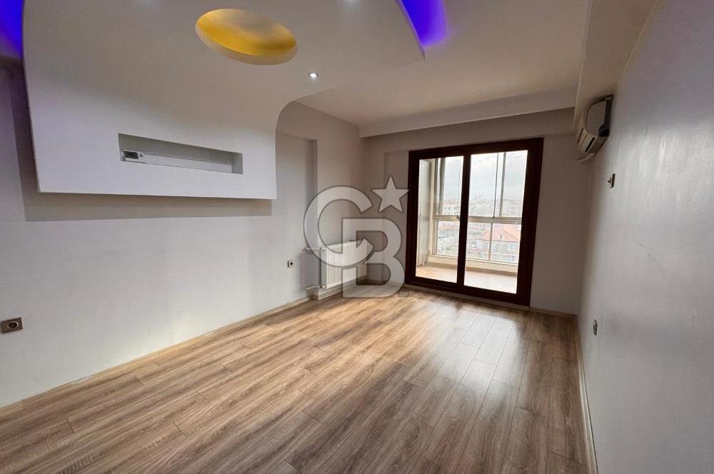 Menemen Taş Konakları Sitesinde Havuz Cepheli Geniş 3+1 Kiralık