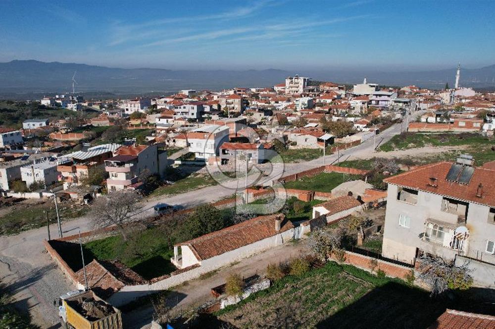 İzmir Bergama Zeytindağ da Satılık 2 Ev 1000 m2 Arsa Köy içinde