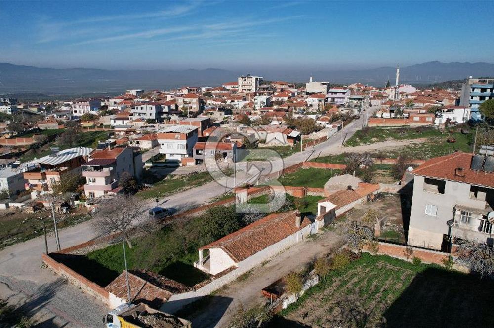 İzmir Bergama Zeytindağ da Satılık 2 Ev 1000 m2 Arsa Köy içinde