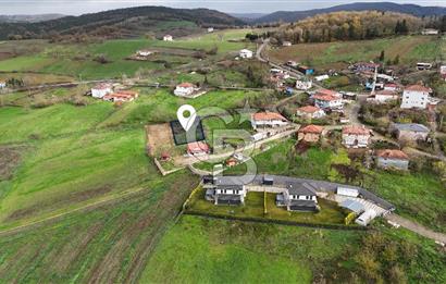 İZMİT BÖĞÜRGEN/SEFERLER KÖYÜNDE %40 İMARLI 1015 m² SATILIK ARSA