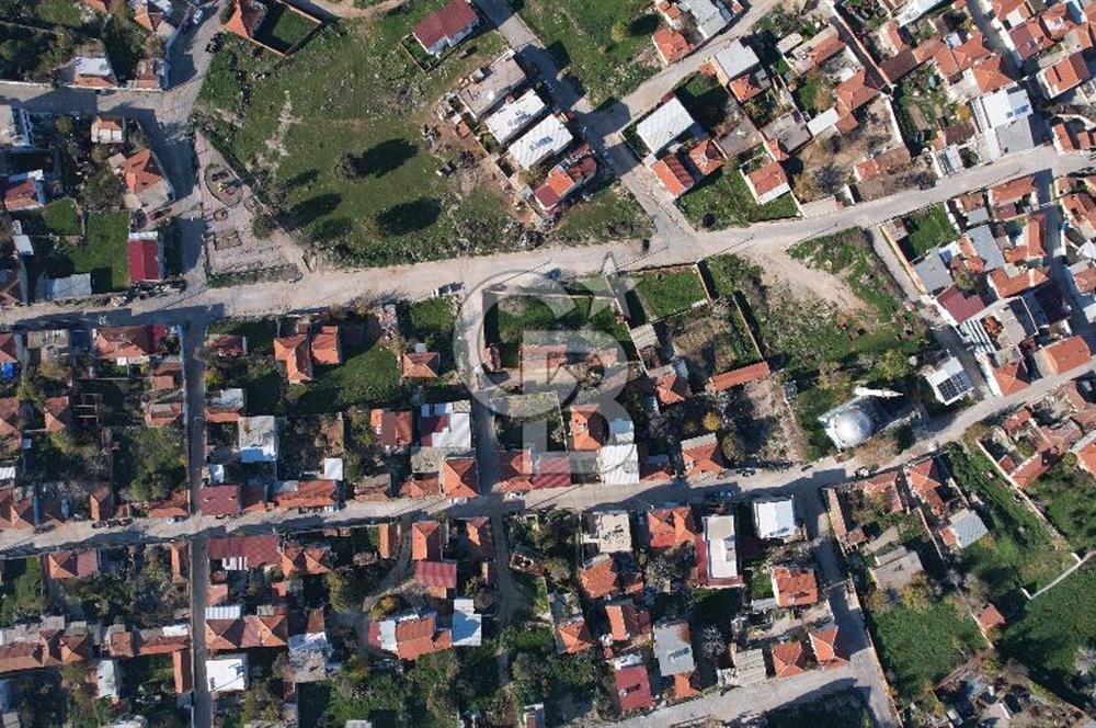 İzmir Bergama Zeytindağ da Satılık 2 Ev 1000 m2 Arsa Köy içinde
