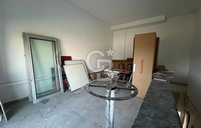 İZMİT PLAJYOLU'NDA E-5 ÜZERİ 686 M² KİRALIK DEPO/ İŞ YERİ
