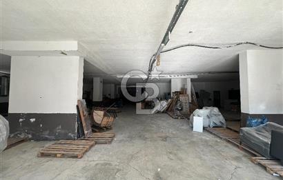 İZMİT PLAJYOLU'NDA E-5 ÜZERİ 686 M² KİRALIK DEPO/ İŞ YERİ