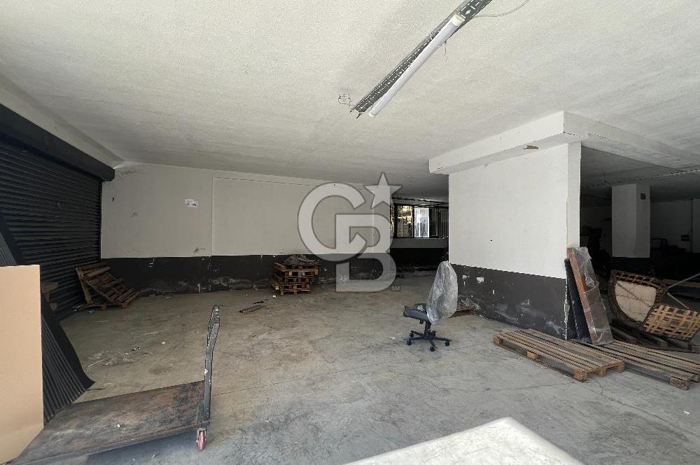 İZMİT PLAJYOLU'NDA E-5 ÜZERİ 686 M² KİRALIK DEPO/ İŞ YERİ