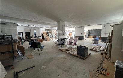 İZMİT PLAJYOLU'NDA E-5 ÜZERİ 686 M² KİRALIK DEPO/ İŞ YERİ