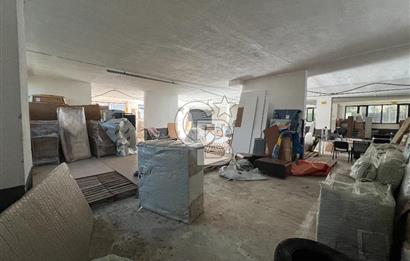 İZMİT PLAJYOLU'NDA E-5 ÜZERİ 686 M² KİRALIK DEPO/ İŞ YERİ