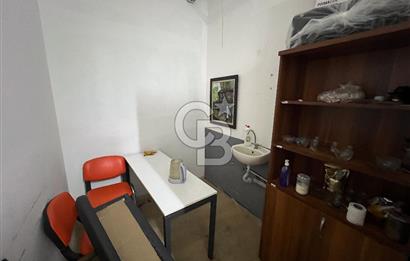 İZMİT PLAJYOLU'NDA E-5 ÜZERİ 686 M² KİRALIK DEPO/ İŞ YERİ