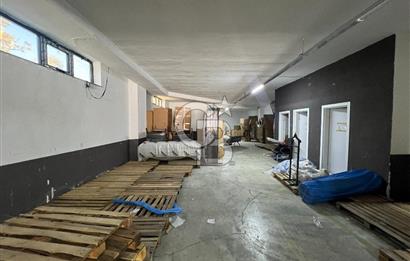 İZMİT PLAJYOLU'NDA E-5 ÜZERİ 686 M² KİRALIK DEPO/ İŞ YERİ