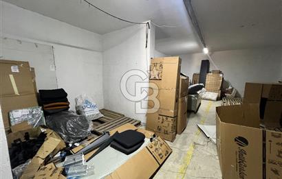 İZMİT PLAJYOLU'NDA E-5 ÜZERİ 686 M² KİRALIK DEPO/ İŞ YERİ